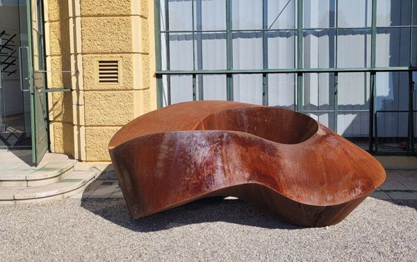Andres Klimbacher Infinity Loop 2024 Cortenstahl